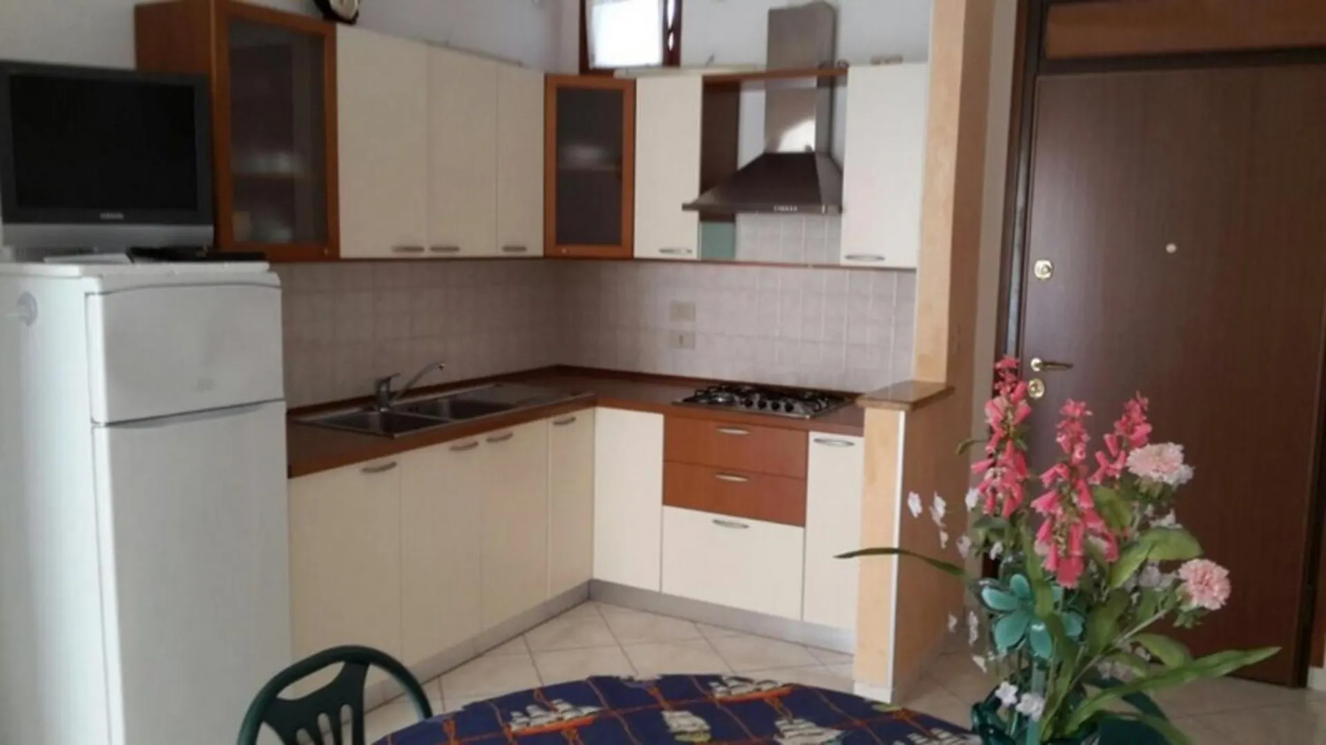 Flat In A Villa Surrounded By Garden Rosolina Mare Apartment